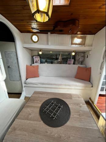 Готель Bateau Watson Accueillant & Chaleureux Уїстреам Екстер'єр фото